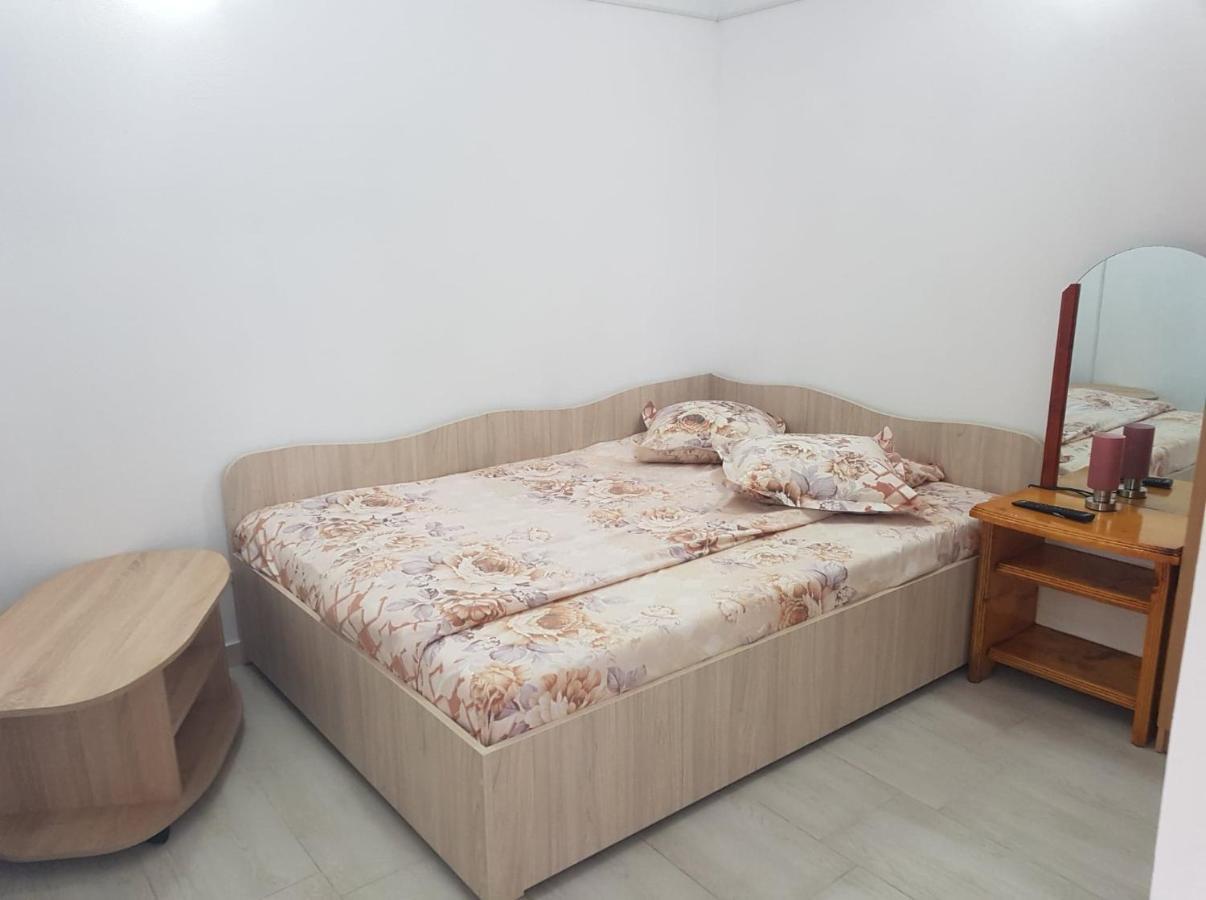 Casa Simona Două Mai Exterior foto